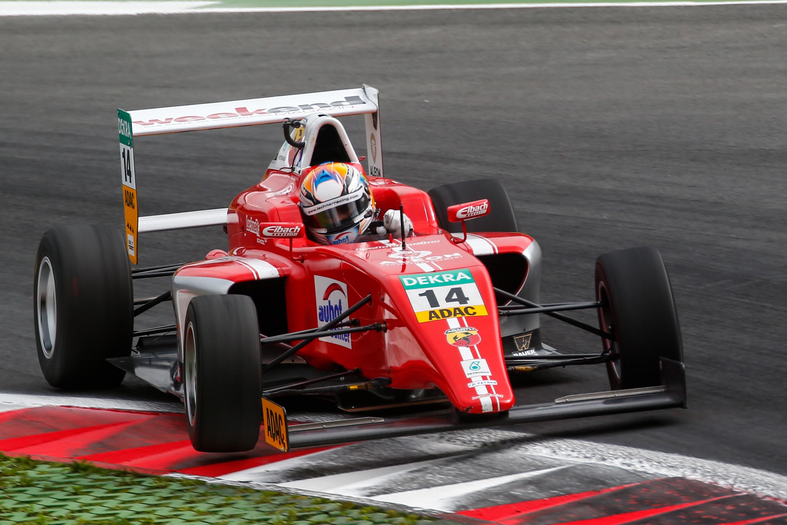 Thomas Preining kämpft um die Poleposition © ADAC Motorsport