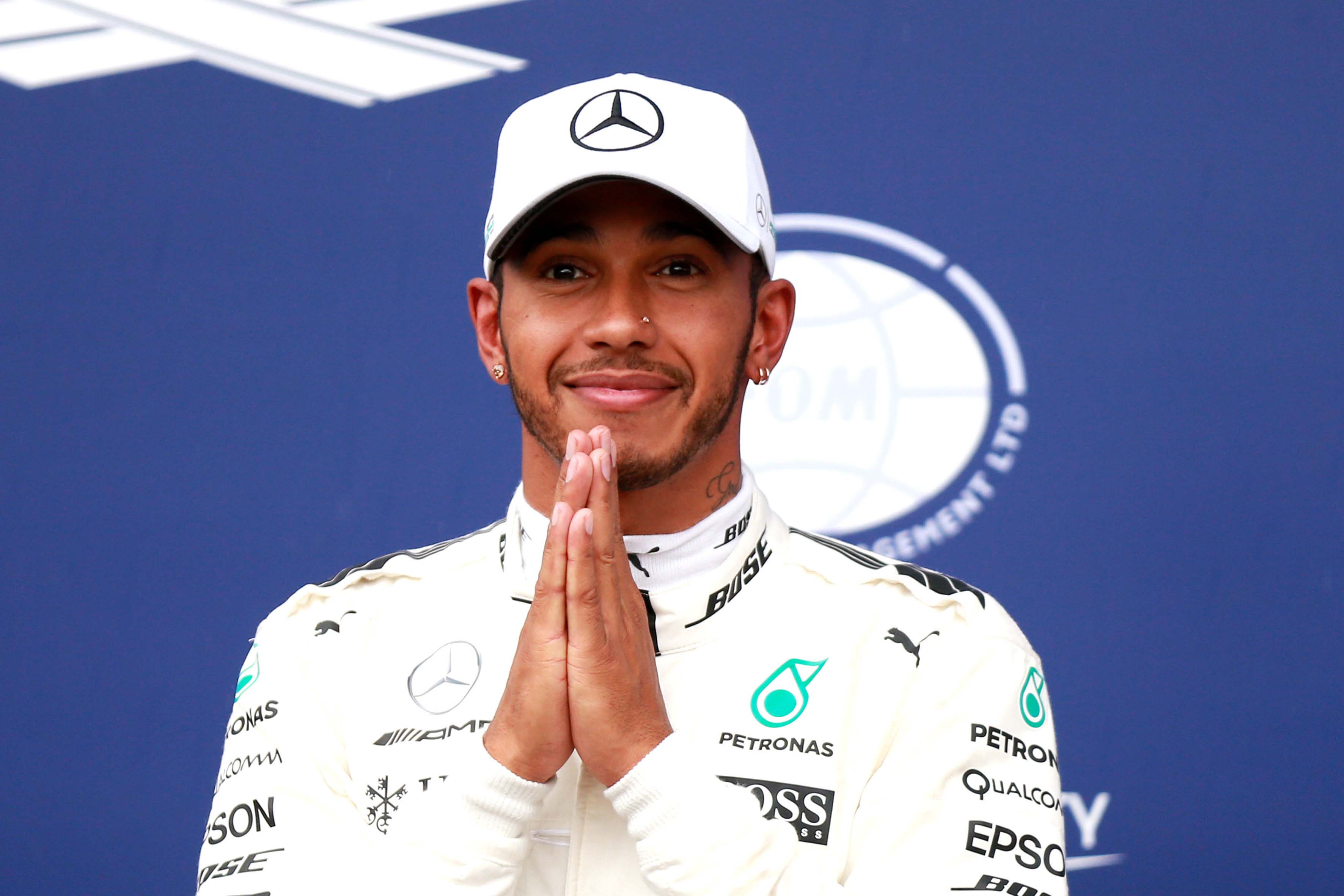 Lewis Hamilton feiert seine 78. Poleposition © Daimler AG