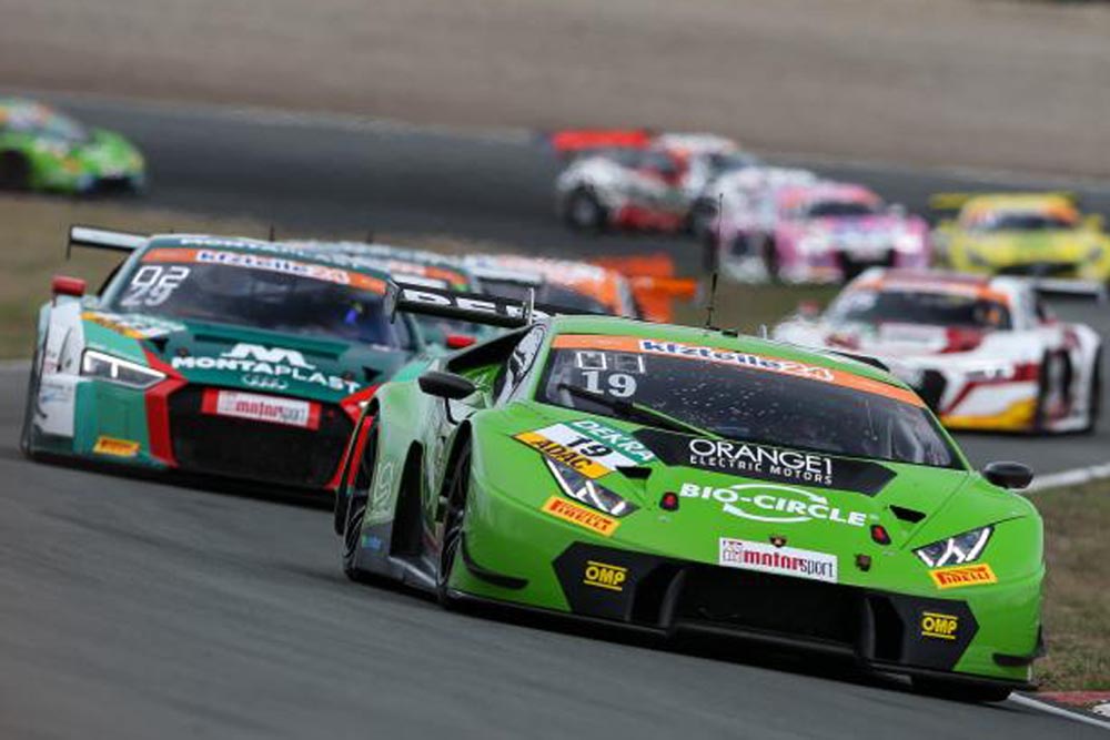 Ezequiel Perez Companc - Marco Mapelli feiern ersten Saisonsieg © ADAC Motorsport