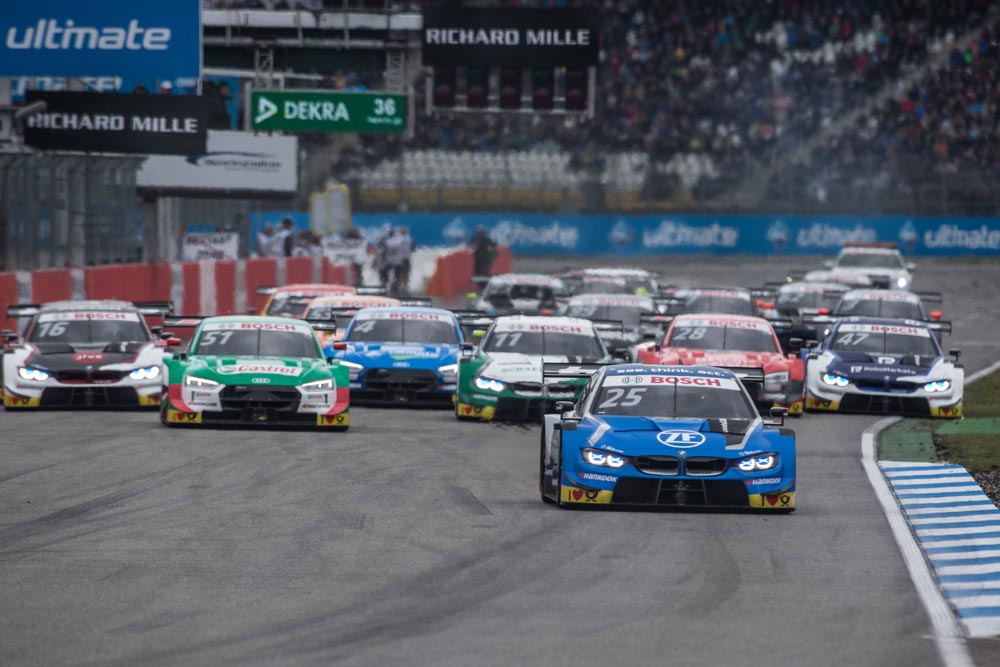 Philipp Eng übernahm die Führung nach dem Start © BMW Group