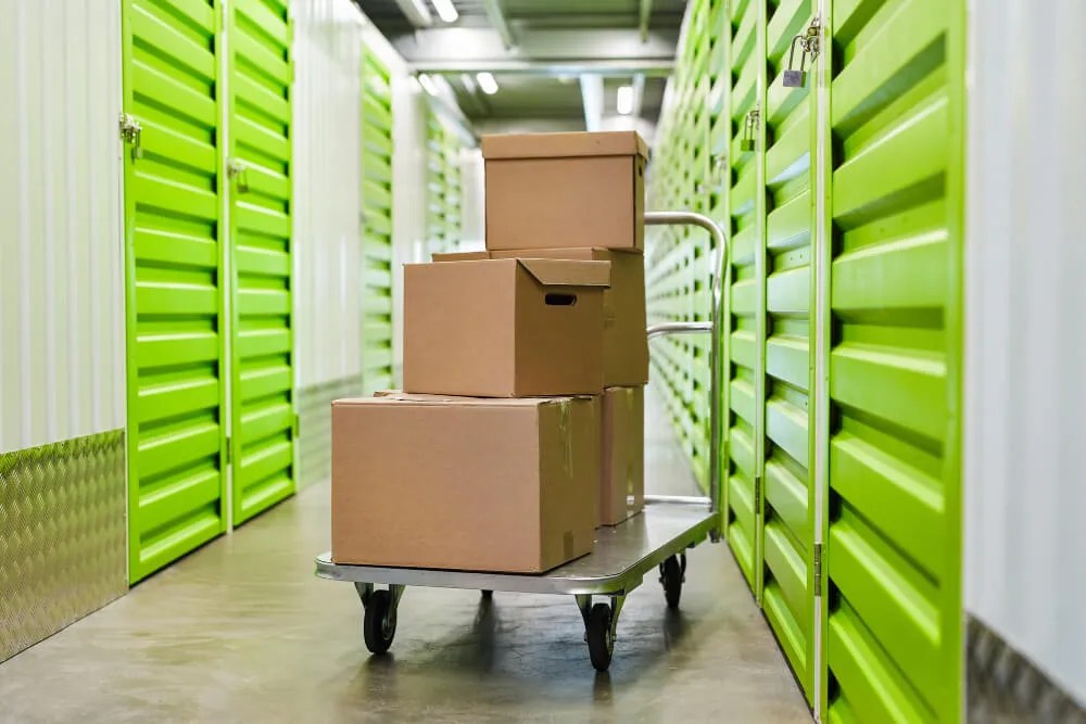 The 14 best storage units in toronto [2022]
