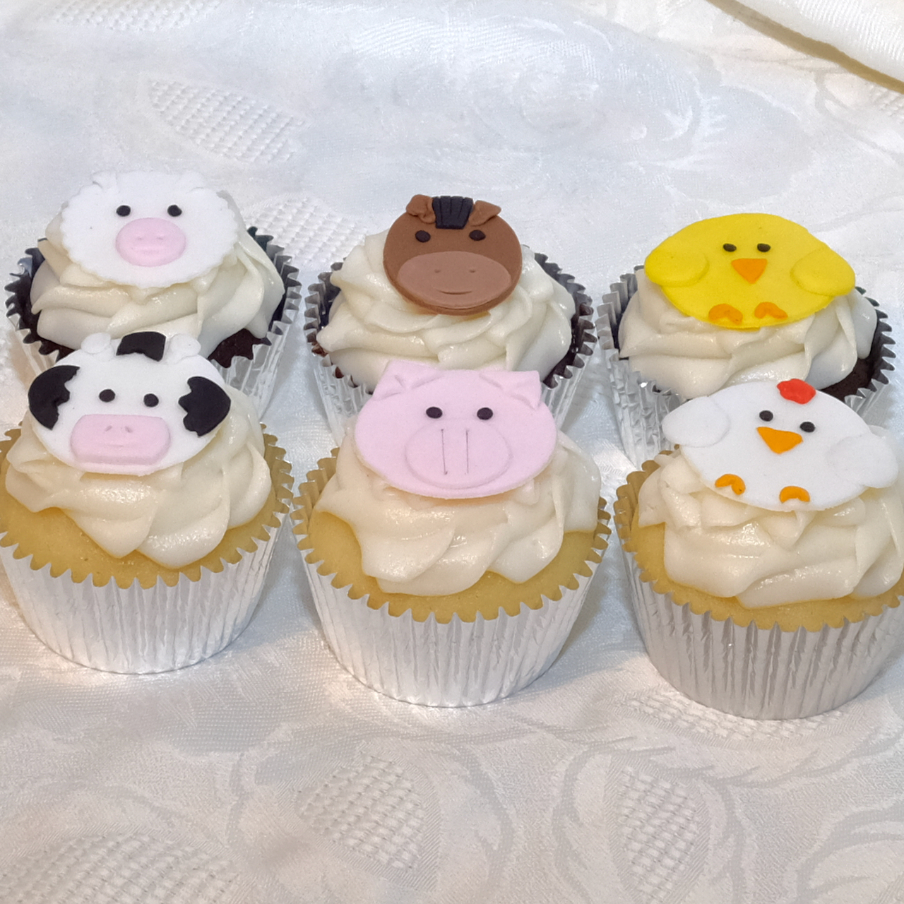 Barnyard Cupcakes