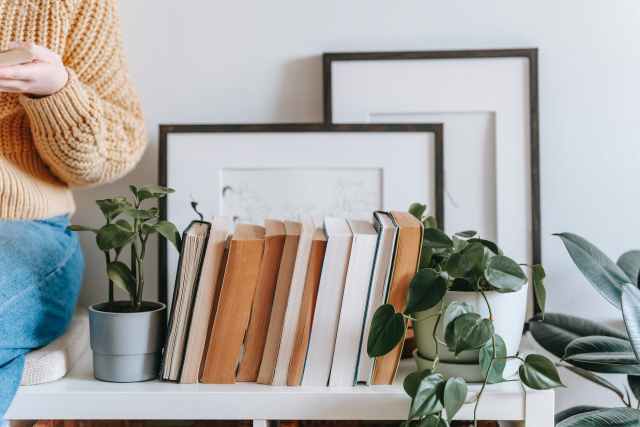 What do you buy a bookworm?