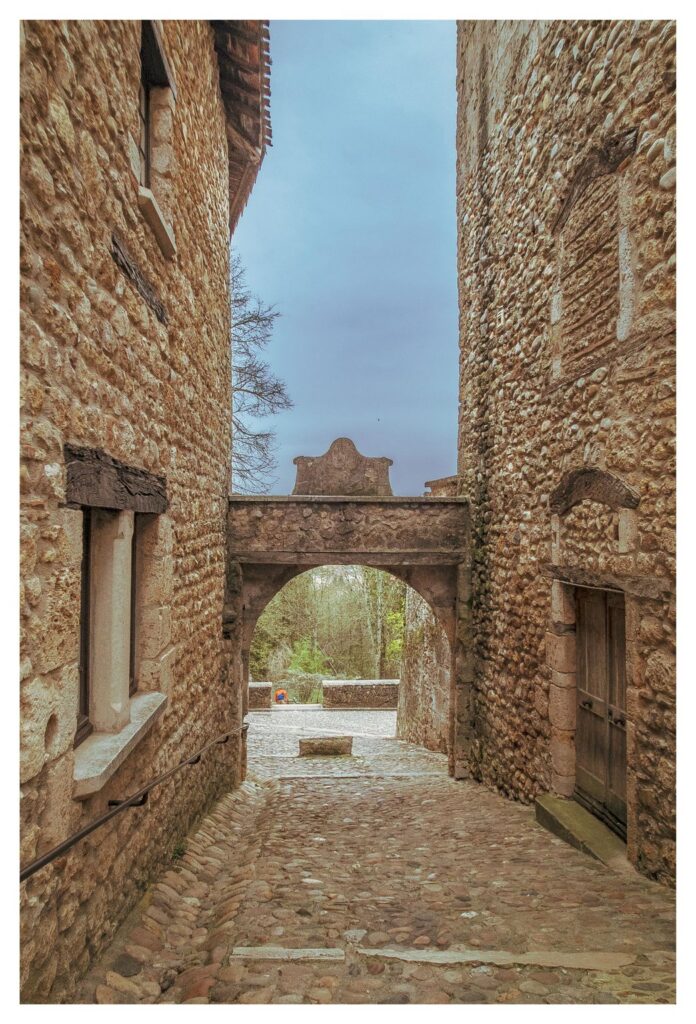 Ein weiteres kleines Stadttor