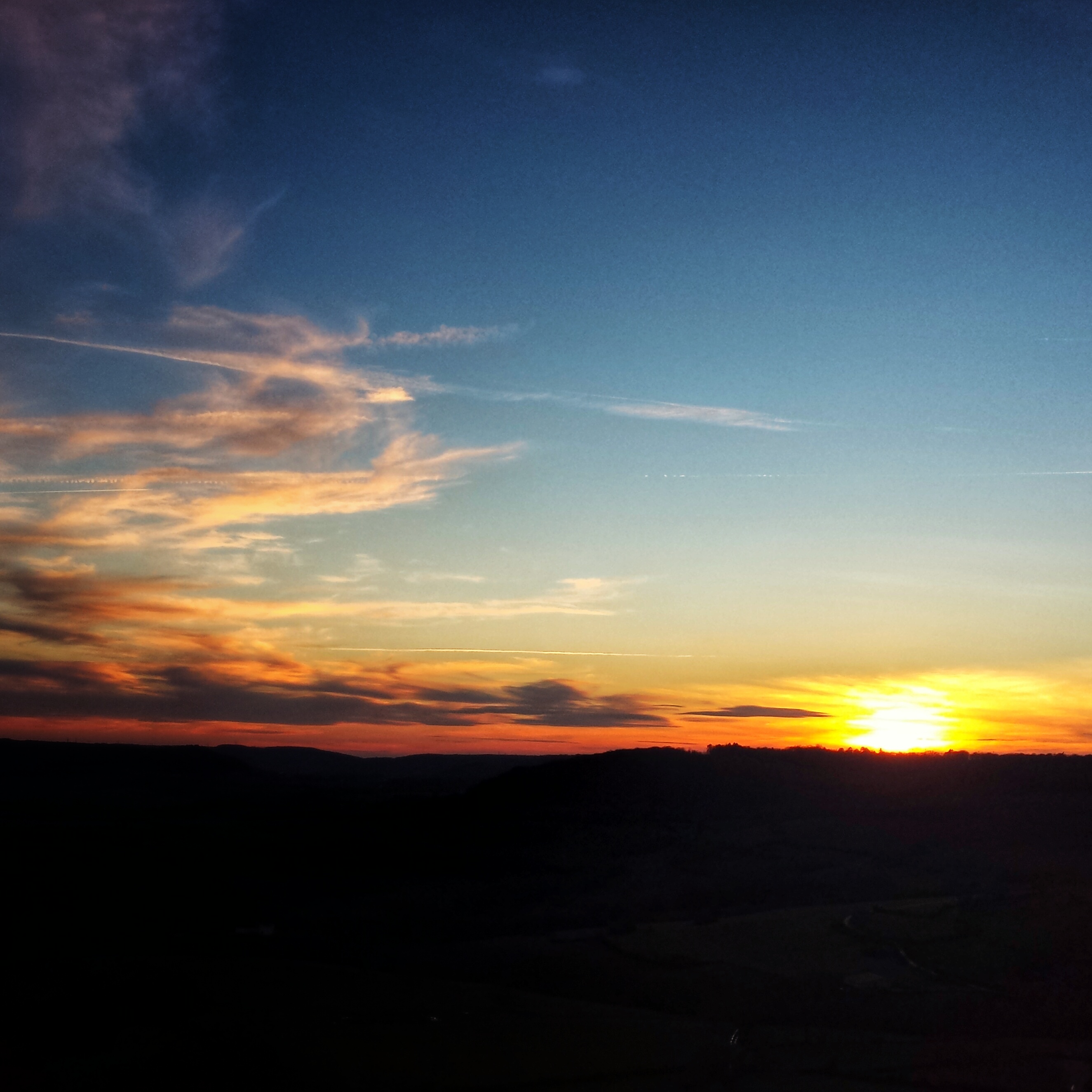 Soleil couchant à Baulme la Roche