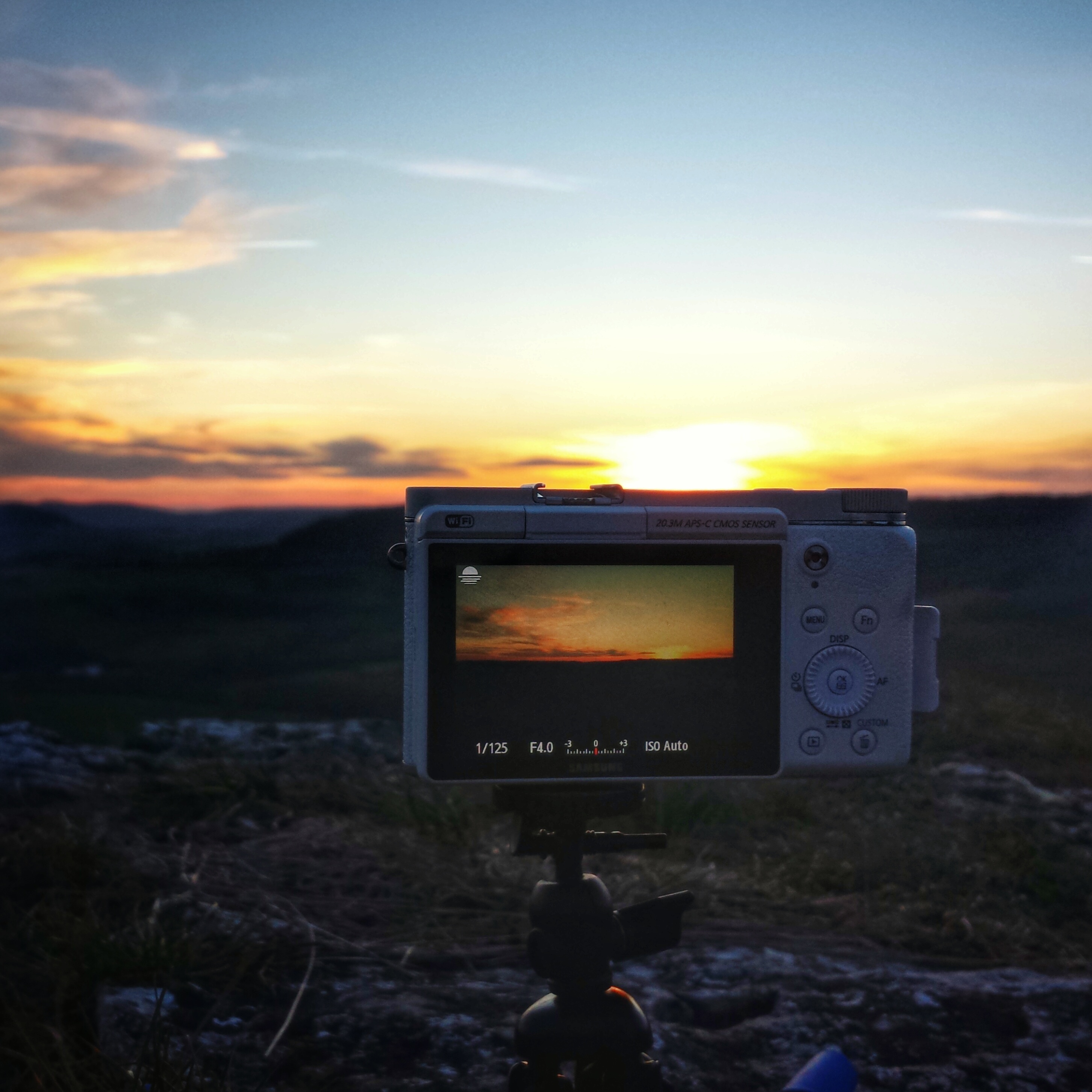 Mise en abîme d'un coucher de soleil Baulme la Roche