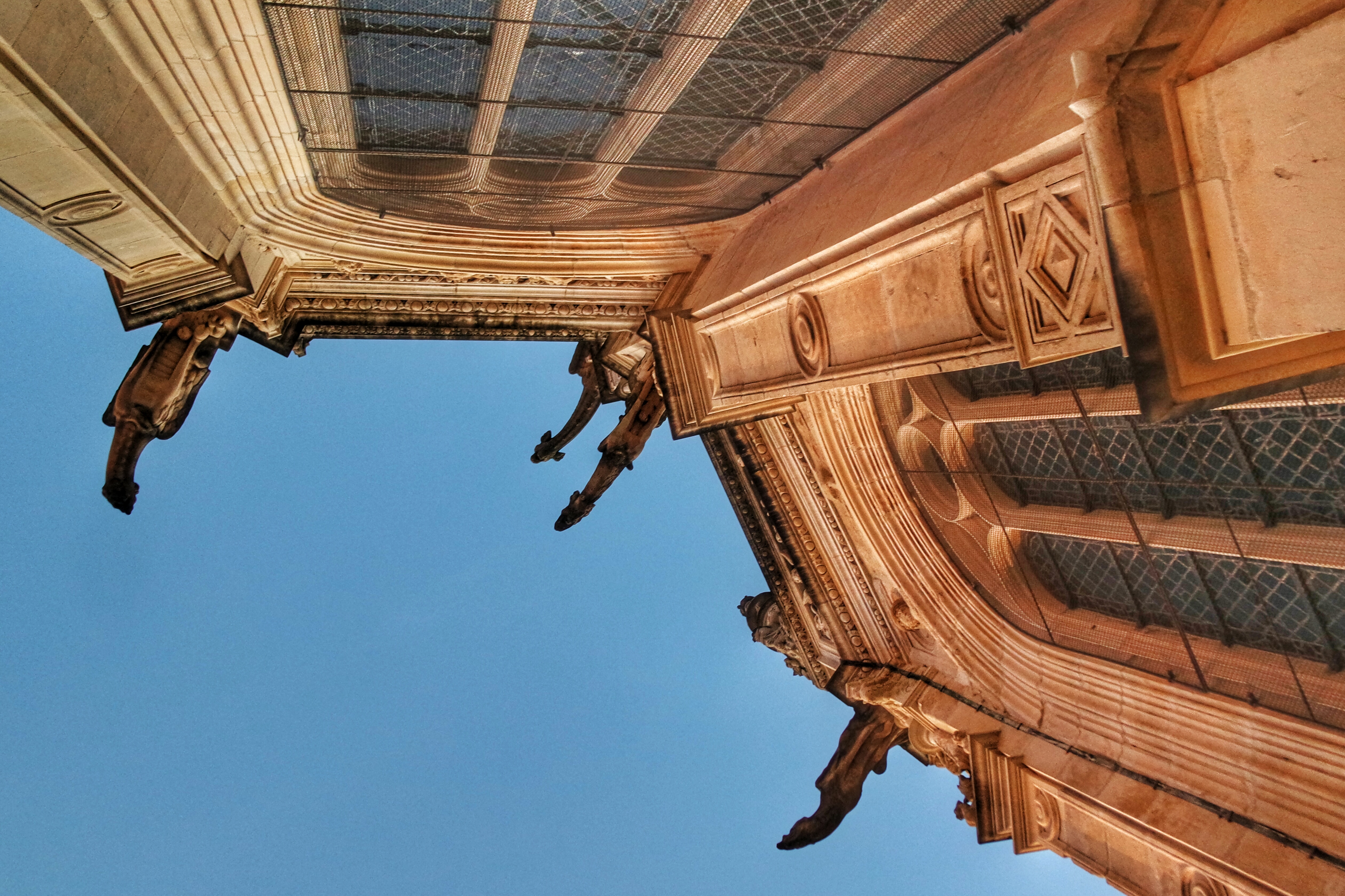 Dans les rues du centre historique de Caen