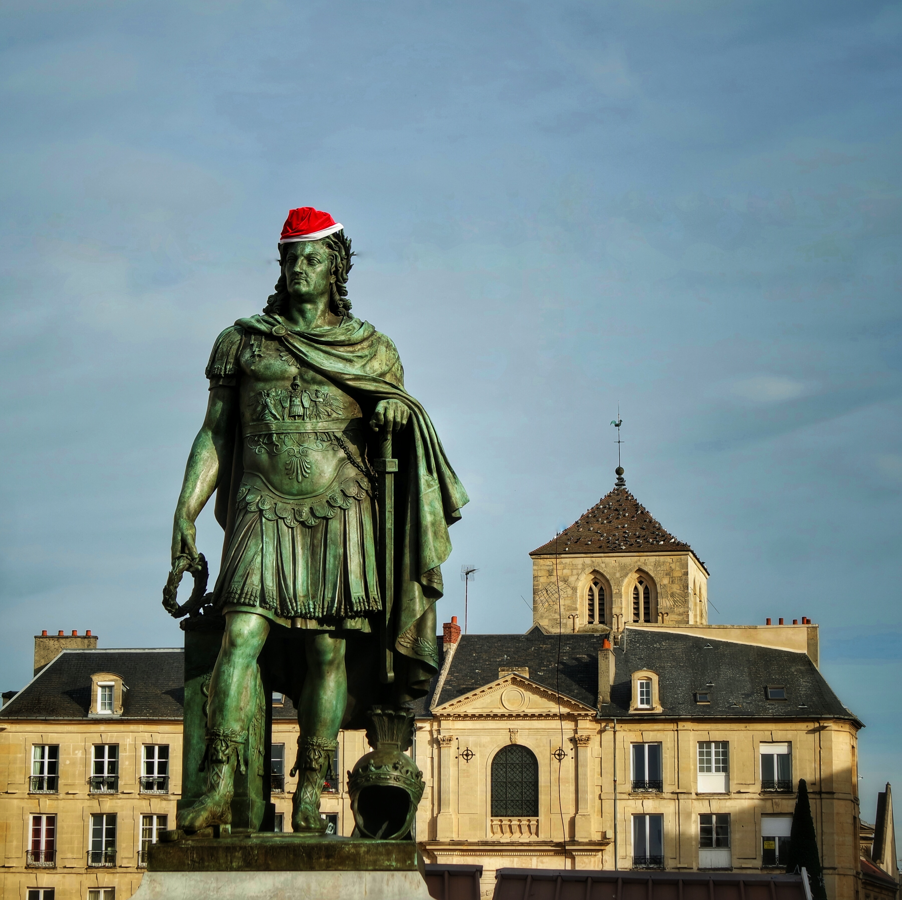 statue de Louis XIV Place St Sauveur à Caen
