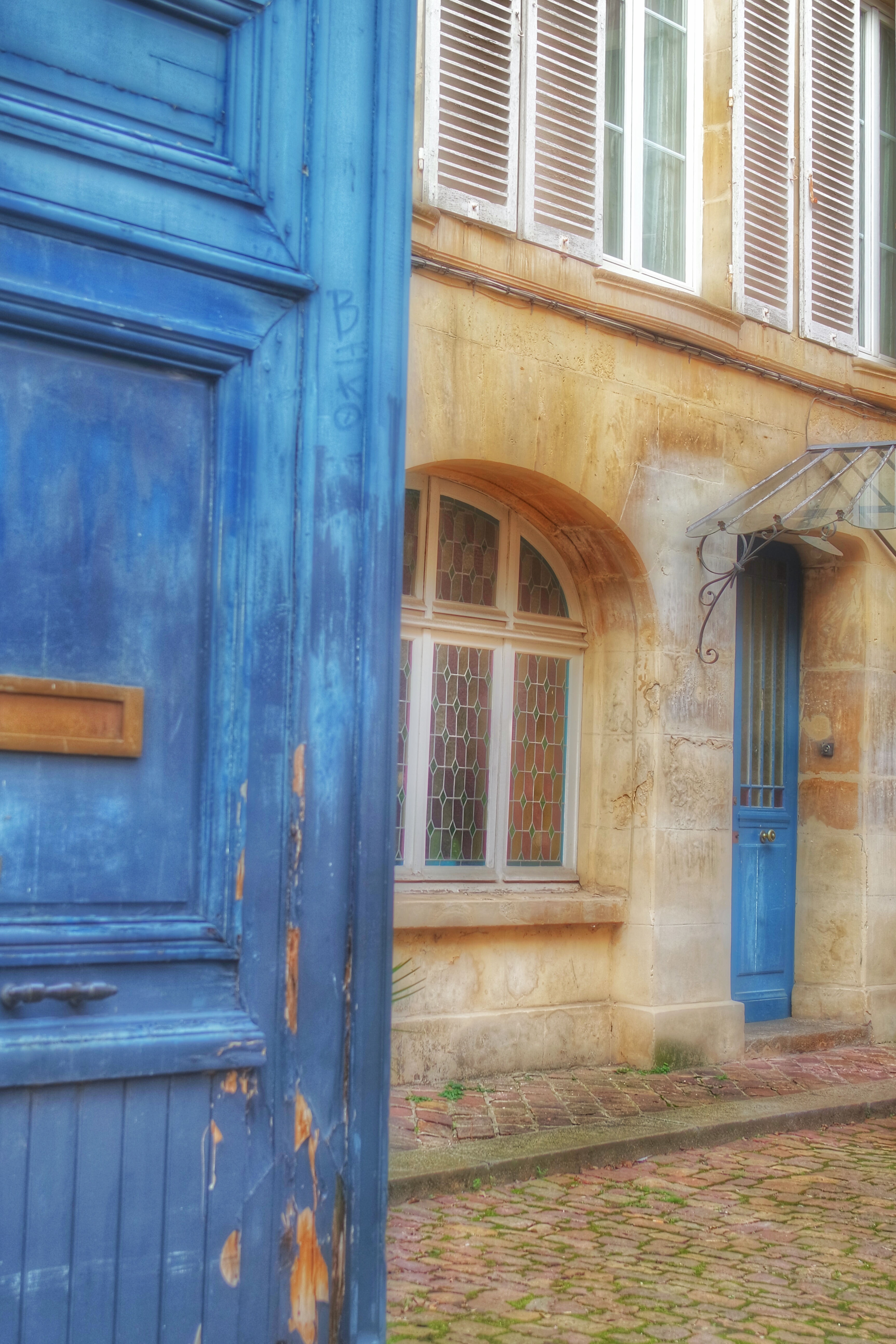 Dans les rues du centre historique de Caen
