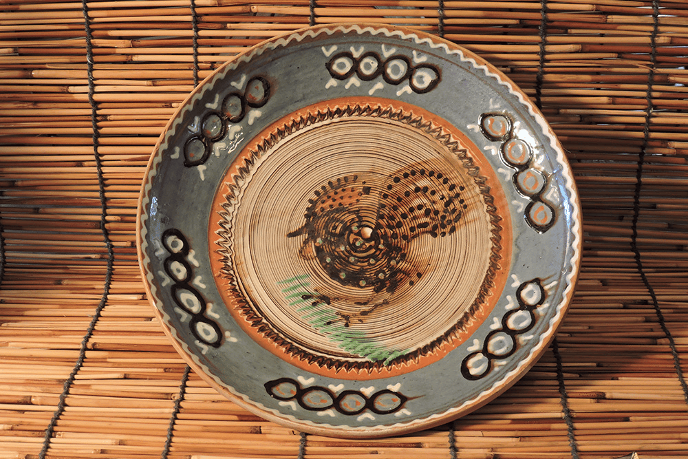 Signed Mischiu Horezu Romania Rooster Plate, Vâlcea County Folk Pottery