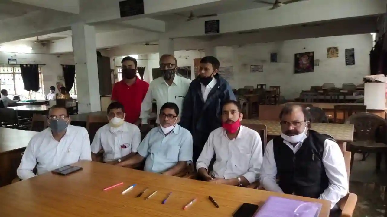 pendown strike by advocates