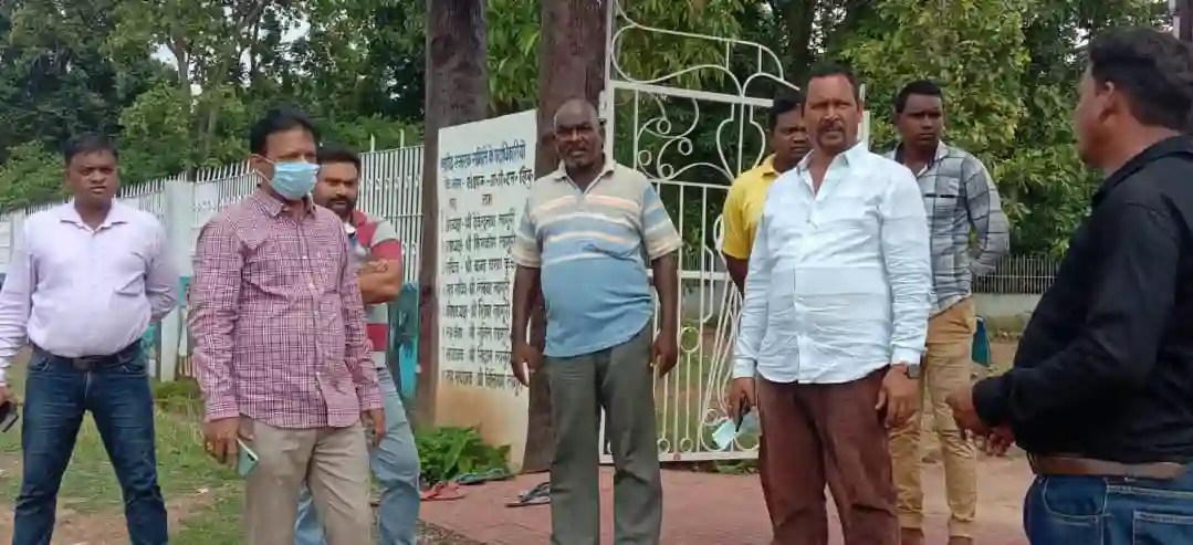 Deepak Birua inspecting shaheed sthal