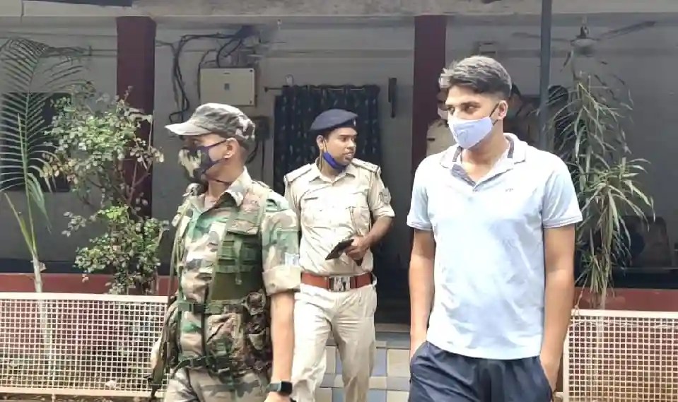 ACB Arrests MGM Police Station SI for Taking Bribe