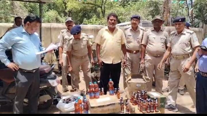 Jamshedpur Excise Department Cracks Down on Illegal Liquor Operation