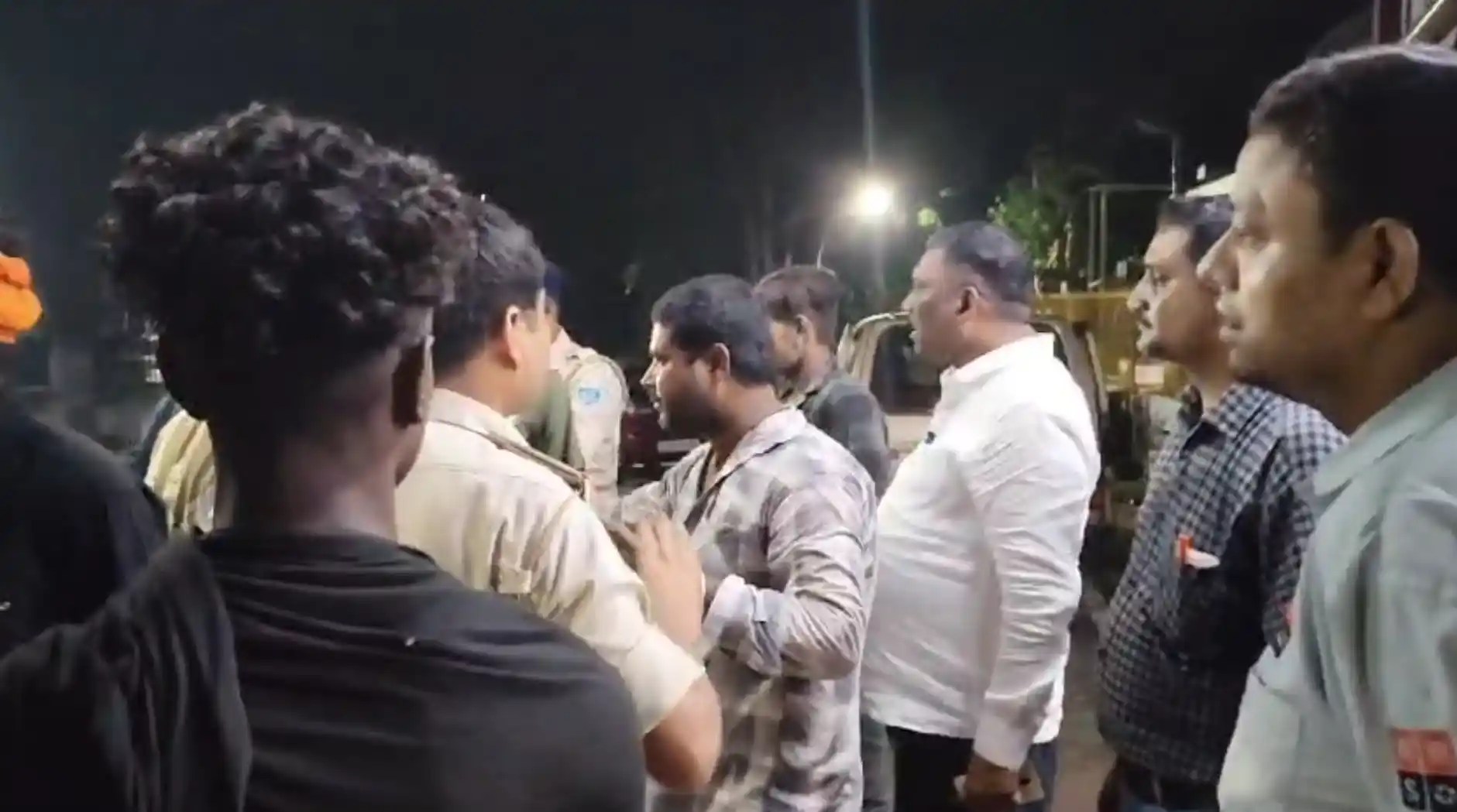 Firing at Immersion Procession Near Barigora Crossing in Jamshedpur, One Injured