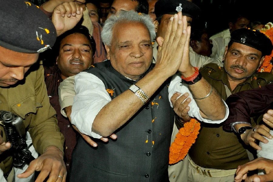 झारखंड सरकार के पूर्व मंत्री और कांग्रेस के वरिष्ठ नेता चंद्रशेखर दुबे उर्फ दर्द दुबे का निधन