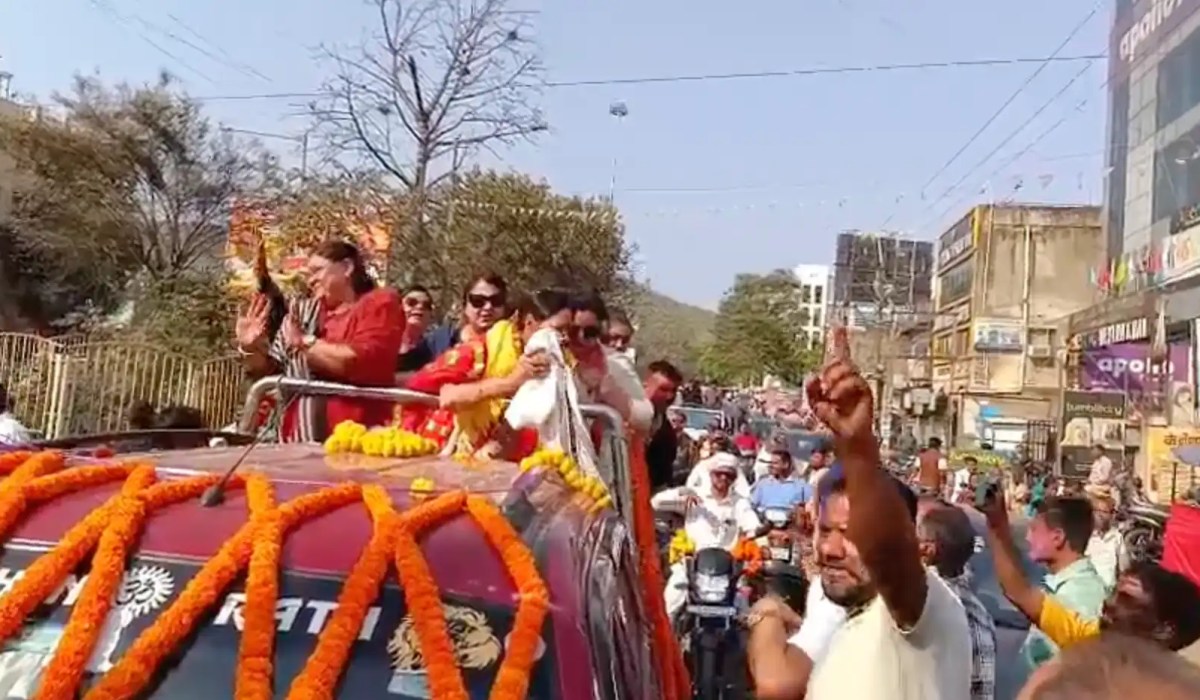 Sudha Gupta Leads Victory March in Mango After Historic Win