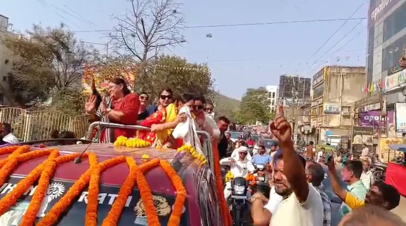 Sudha Gupta Leads Victory March in Mango After Historic Win
