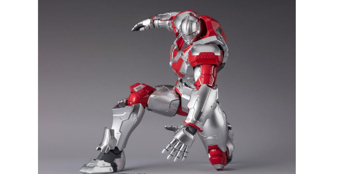 Ultraman Tsuburaya Productions x Max Toy Clear with Blue version