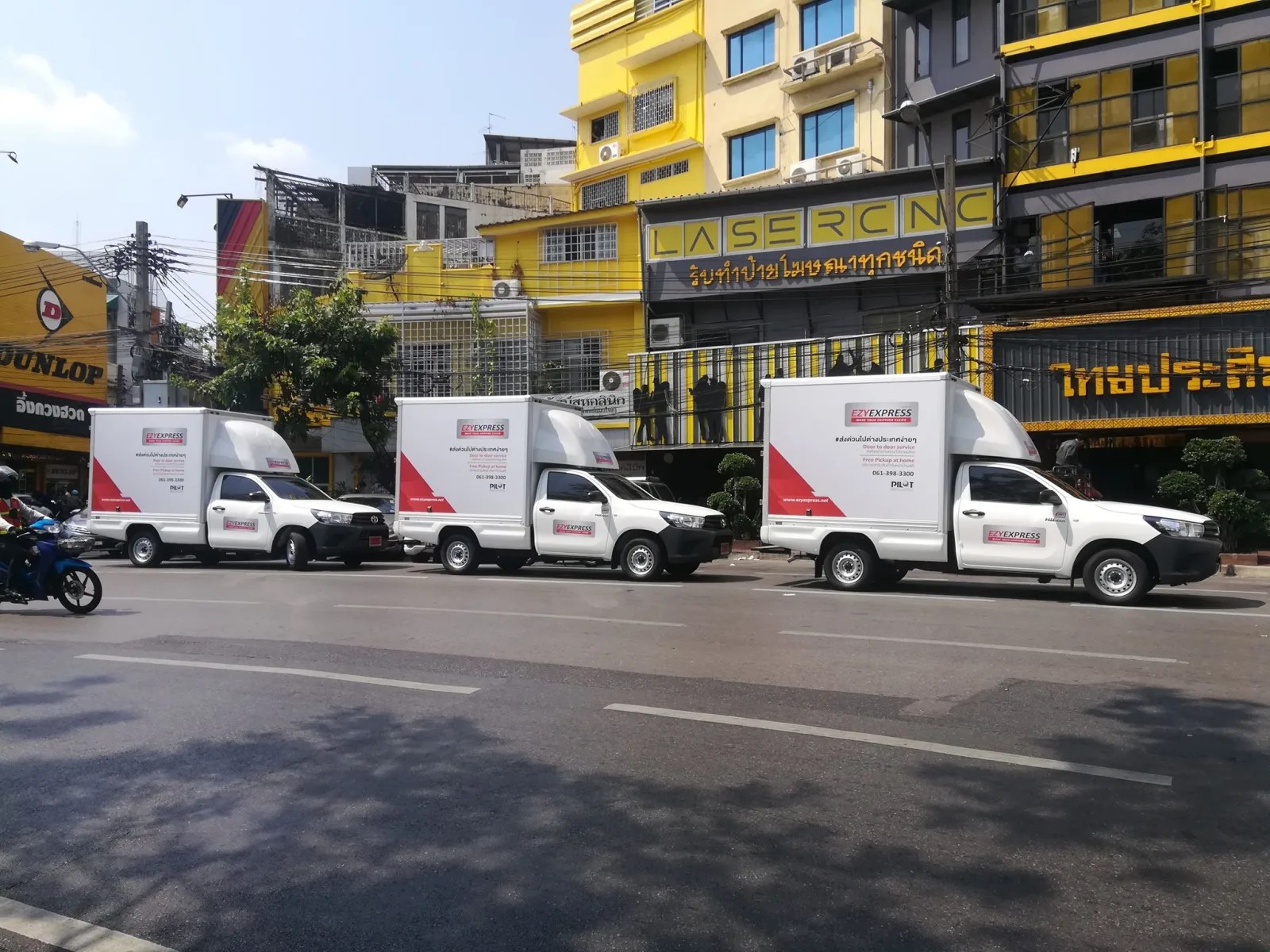 27 Express fleet wrap - sign by Thai Prasith Signtech
