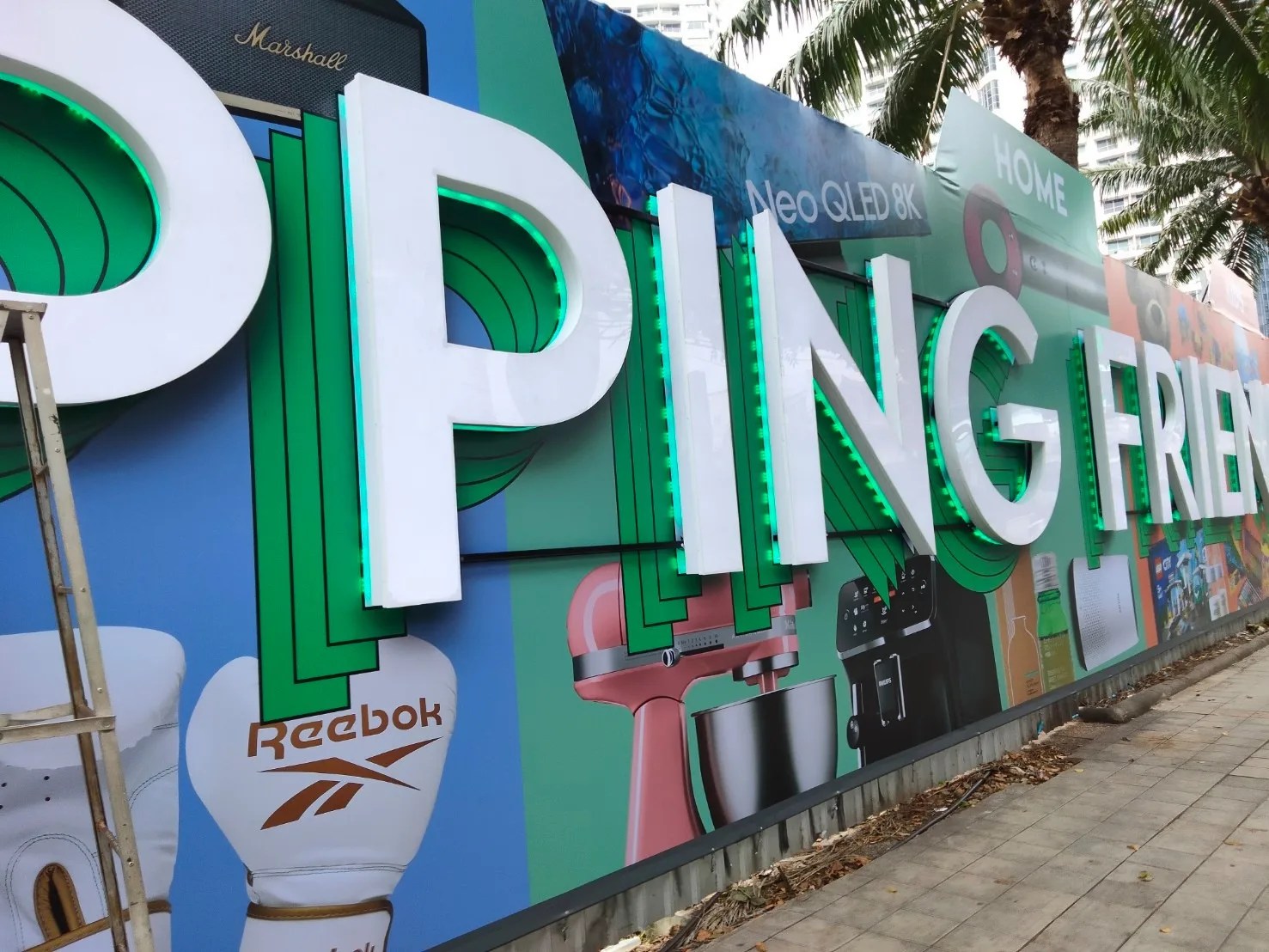 Your Best Shopping Friend - sign by Thai Prasith Signtech