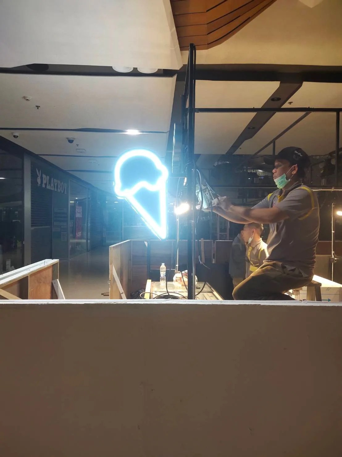Guss Damn Good - sign by Thai Prasith Signtech