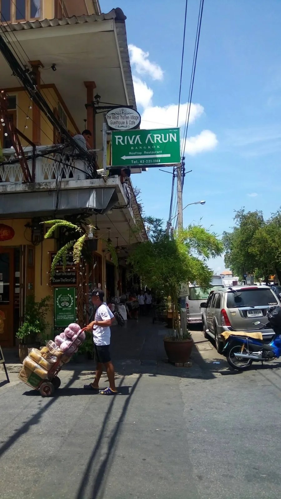 Riva Arun - sign by Thai Prasith Signtech