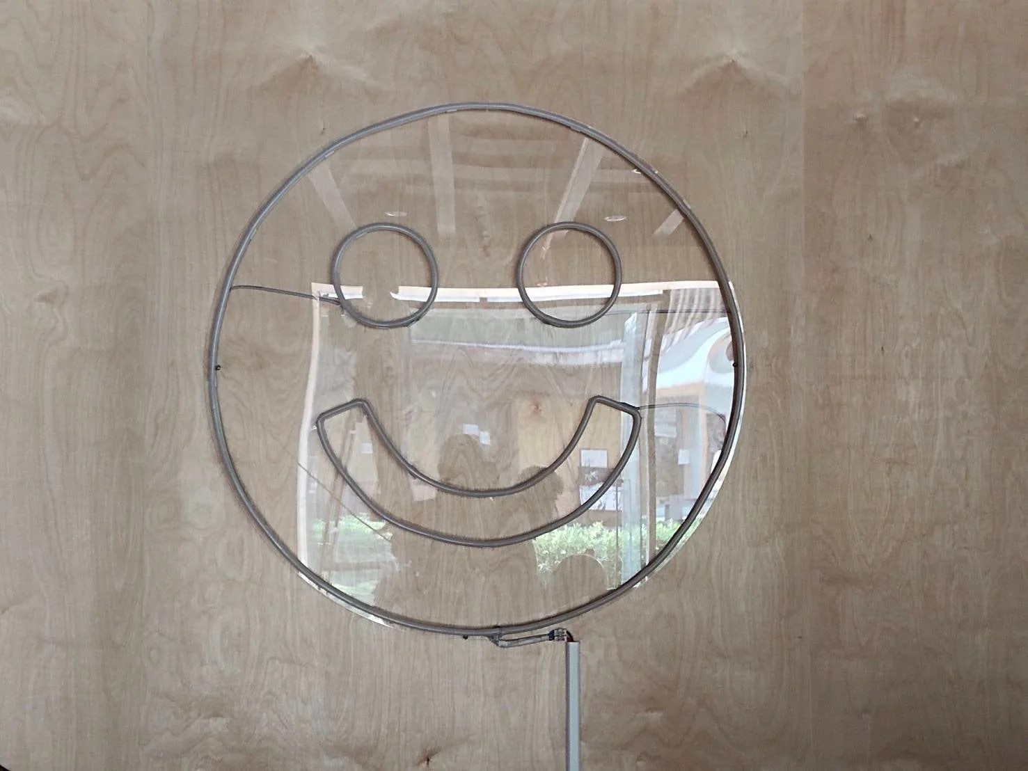 Smiley and wifi neon - sign by Thai Prasith Signtech