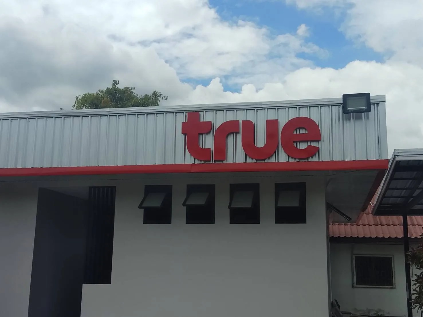 True shop - sign by Thai Prasith Signtech