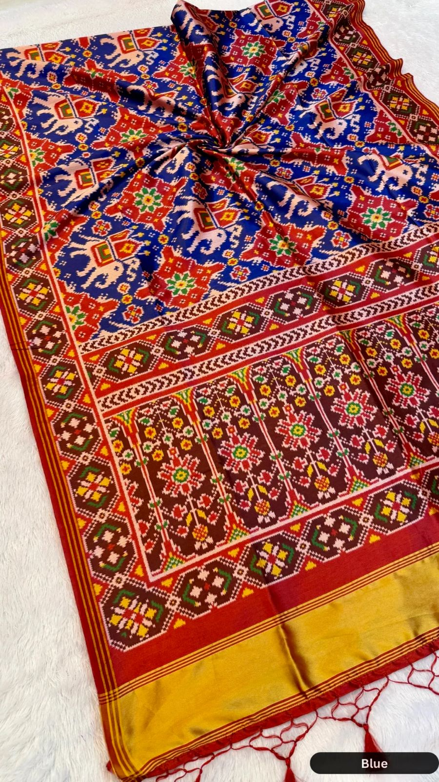Traditional & Stylish Saree