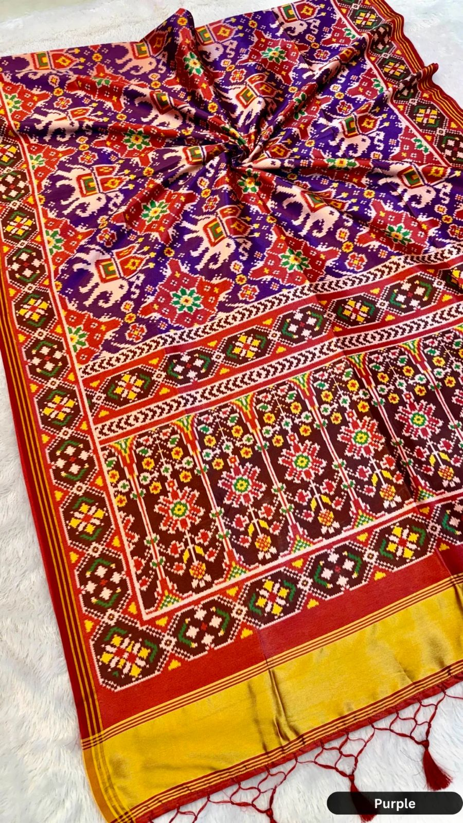 Traditional & Stylish Saree