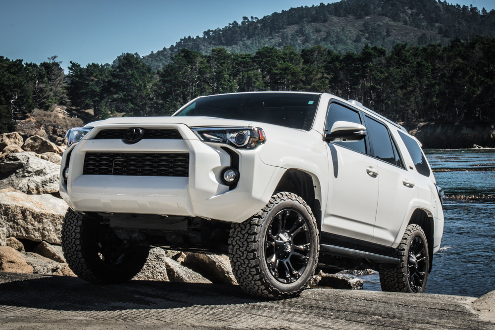 4runner rock sliders vs. nerf bars vs. stock running boards