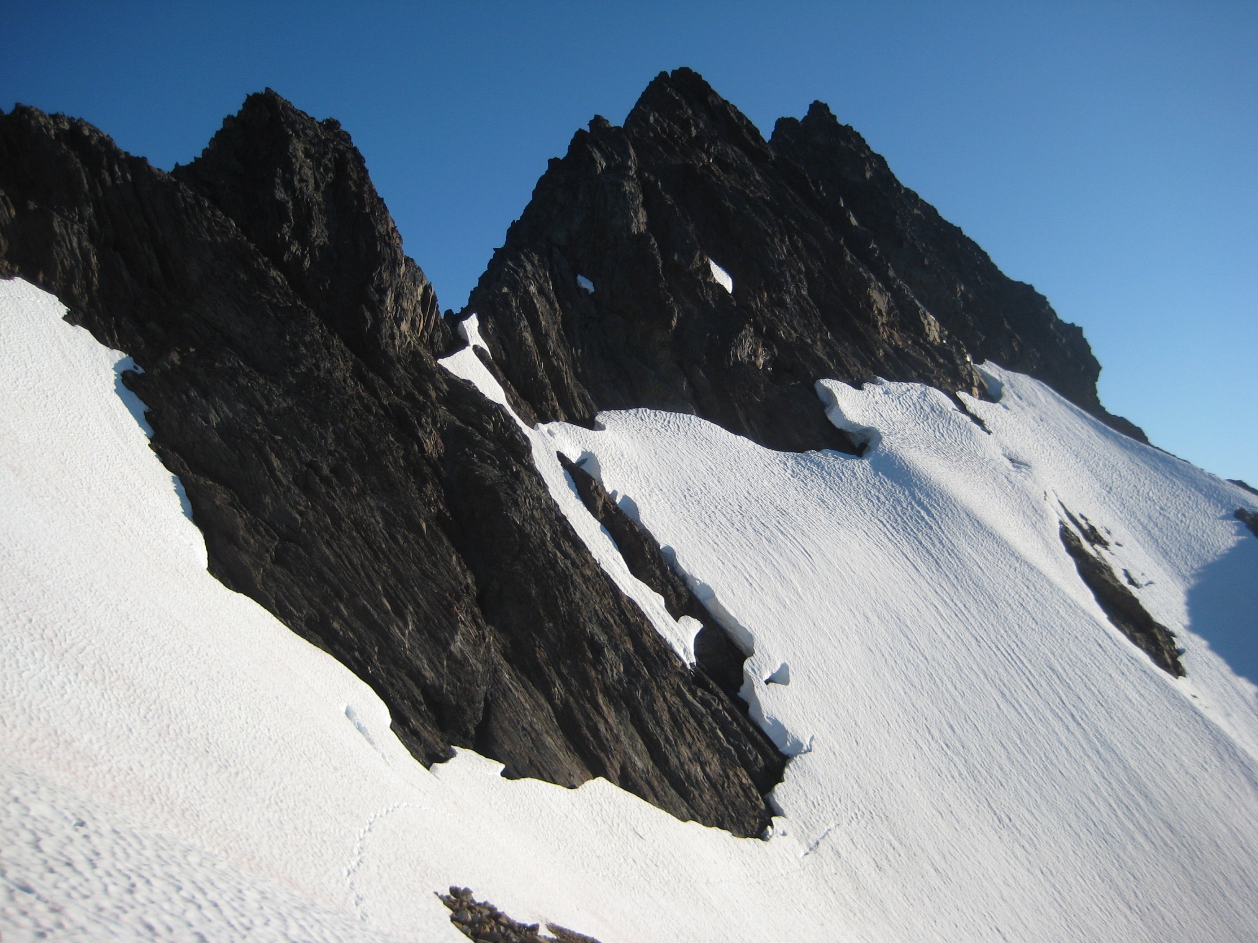 Mt Anderson: West Peak via Echo Col—Eel Glacier—Northeast Ridge ...