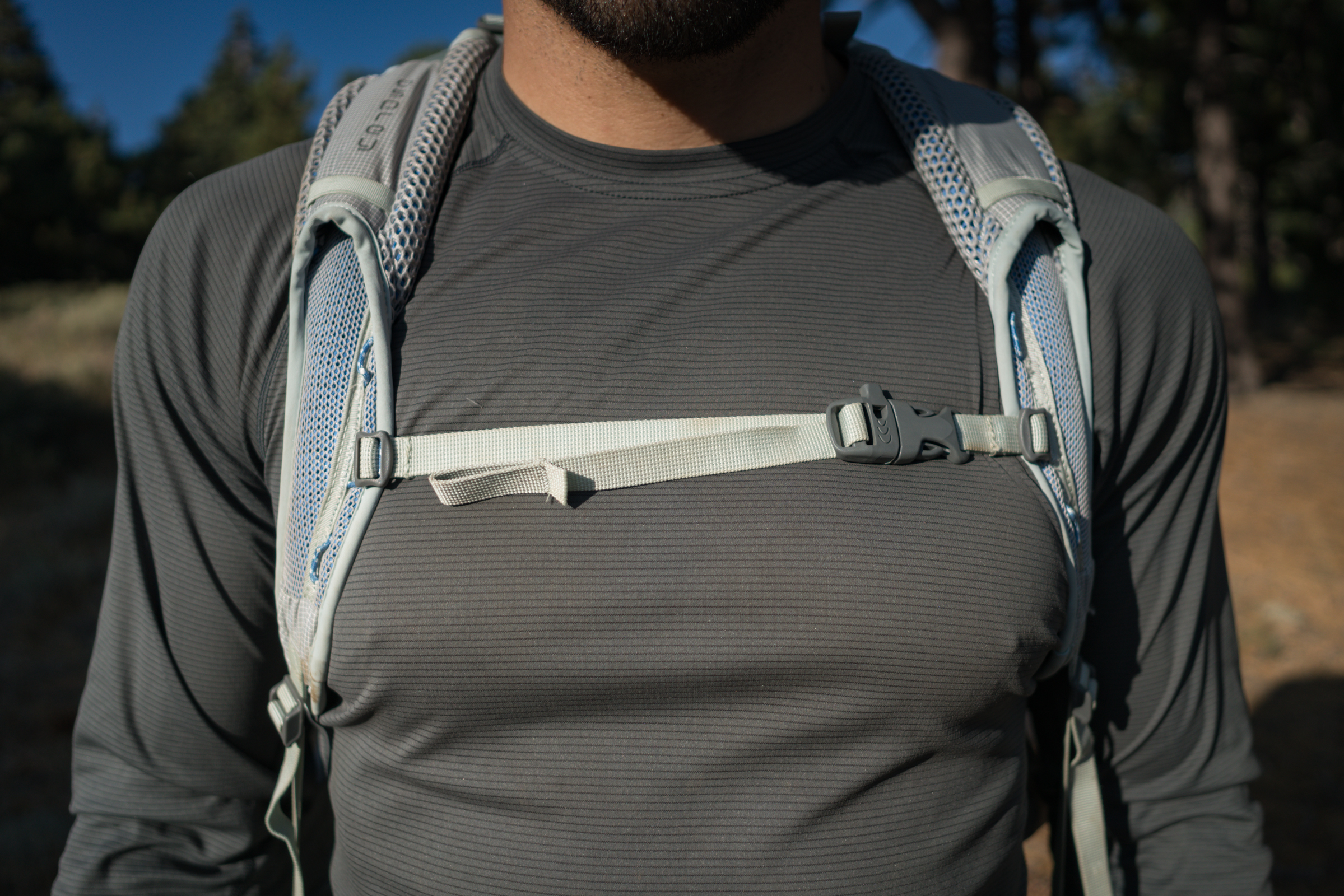 osprey shoulder strap pocket