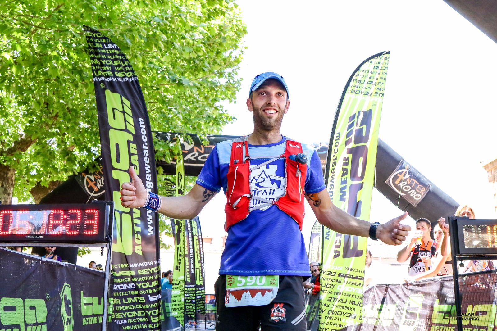 Vicen entrando a meta