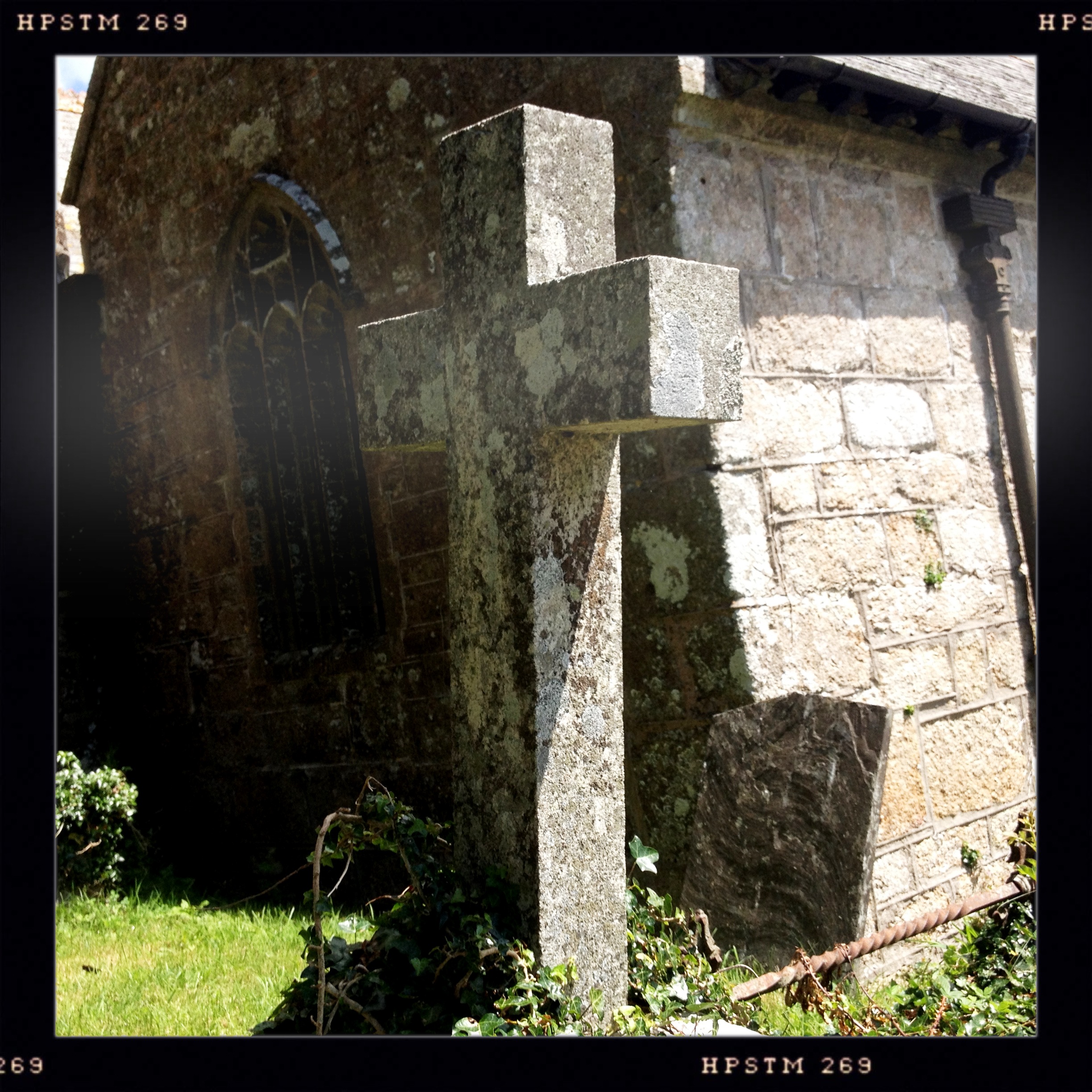 Small parish and cemetery next door to Jutta & David's.
