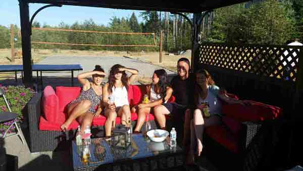 Telling stories in gazebo Reunion 2015