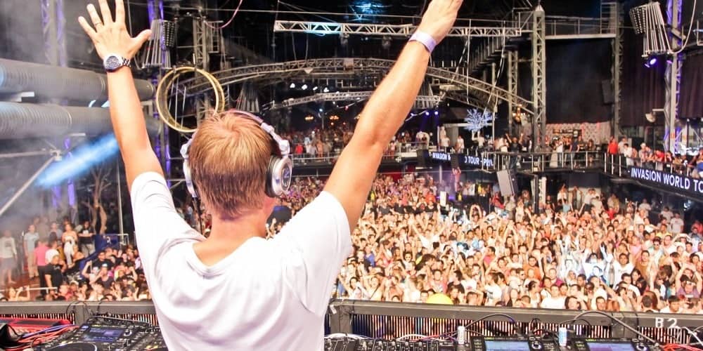 A State Of Trance 620 (04.07.2013) with Armin van Buuren
