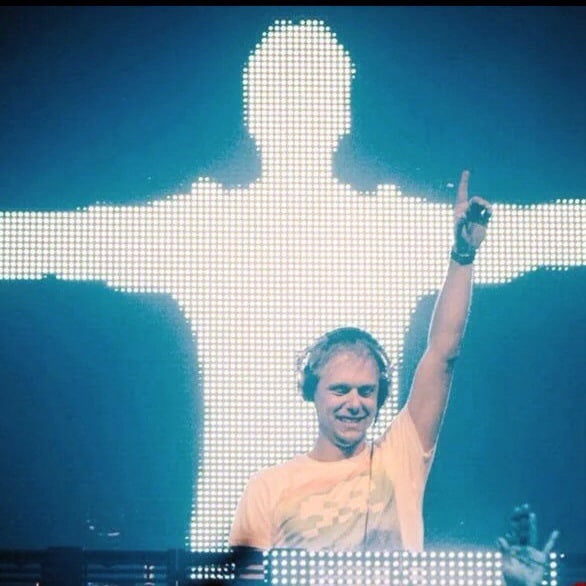 A State Of Trance 647 (09.01.2014) with Armin van Buuren