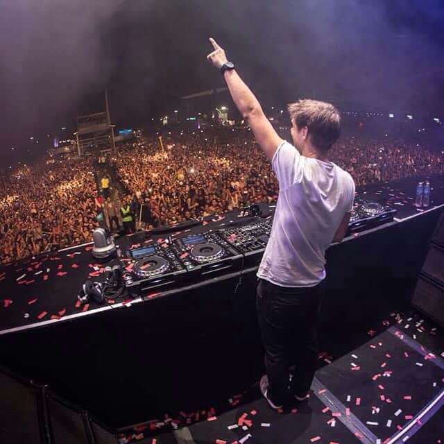 A State Of Trance 654 (13.03.2014) with Armin van Buuren