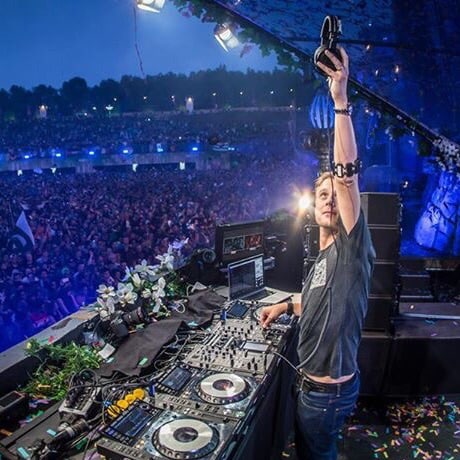 A State Of Trance 724 (30.07.2015) with Armin van Buuren