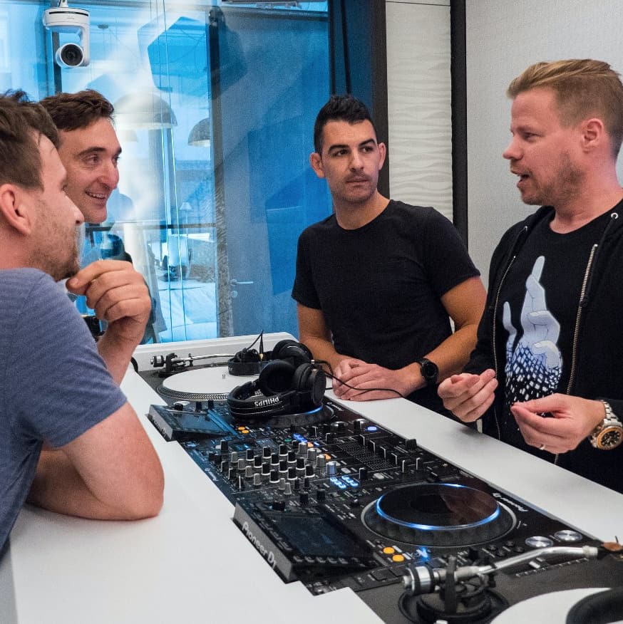 A State Of Trance 825 (03.08.2017) with Ferry Corsten, DIM3NSION and Stoneface & Terminal