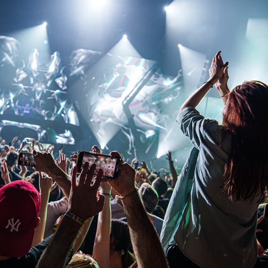 A State Of Trance 1041 (04.11.2021) with Armin van Buuren, Ruben de Ronde & Ferry Corsten