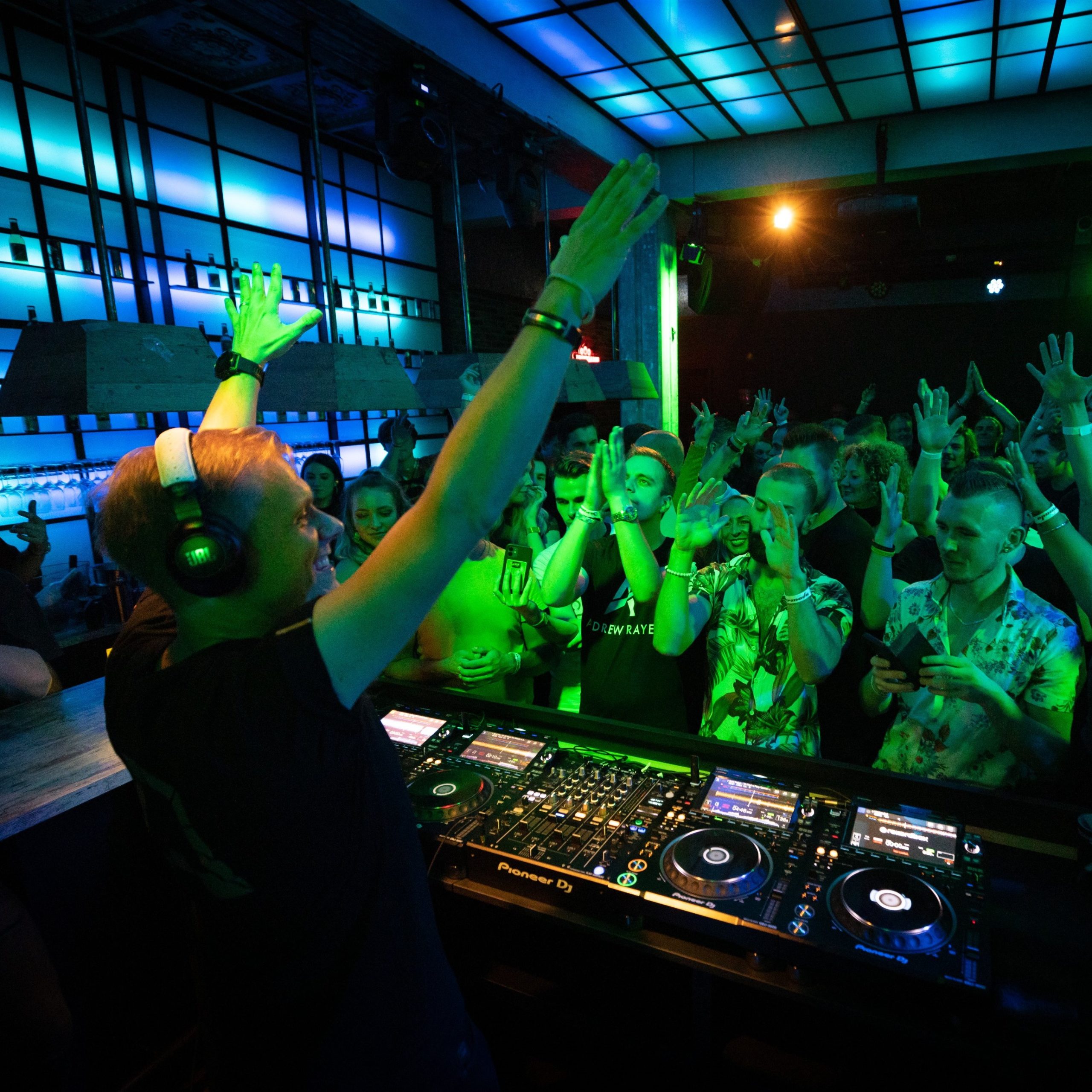 A State Of Trance 1104 (19.01.2023) with Armin van Buuren, Ruben de Ronde and more