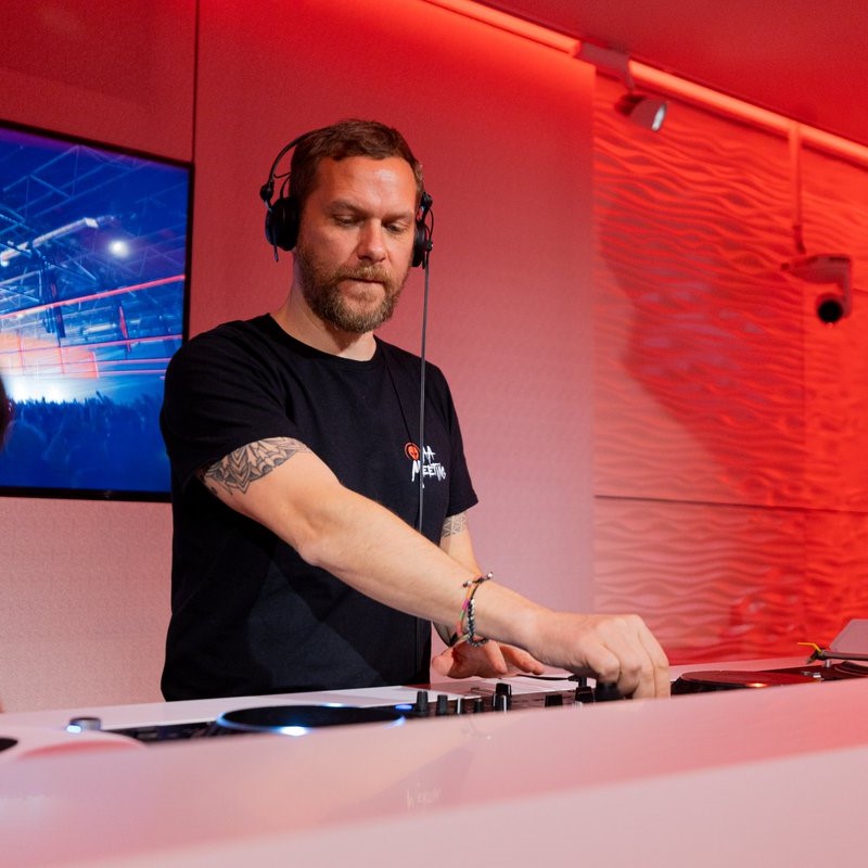 A State Of Trance 1125 (15.06.2023) with Armin van Buuren, Ruben de Ronde & John Askew