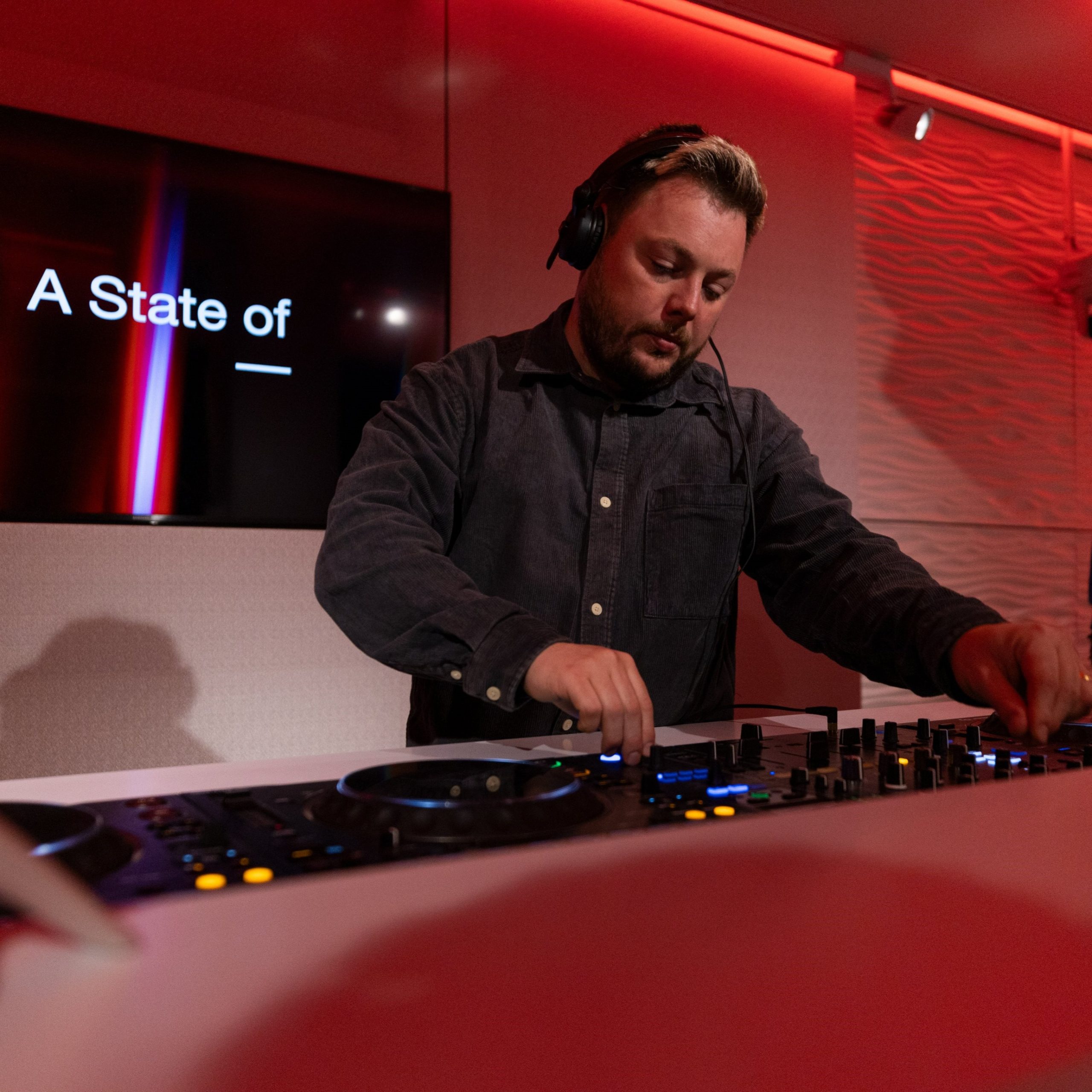 A State Of Trance 1142 (12.10.2023) with Armin van Buuren, Ruben de Ronde & Trance Wax