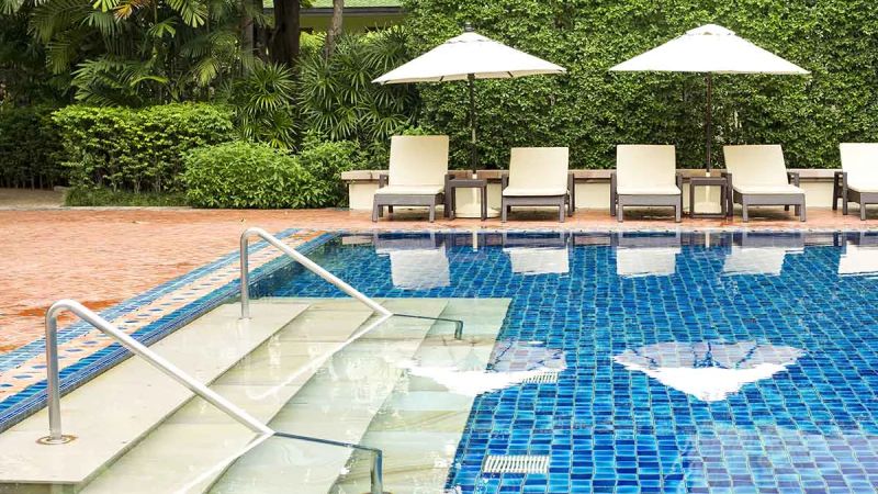 Prep The Pool During Spring Cantsink - Creative Abstract Photo - 4K