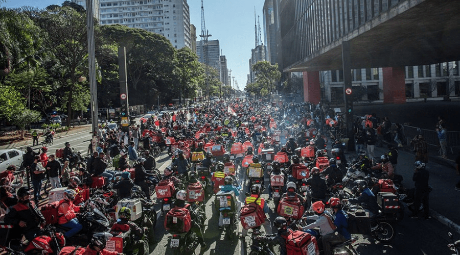 Entregadores de aplicativos em todo o Brasil iniciaram uma paralisação nacional denominada 
