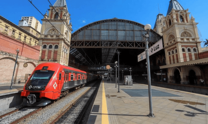A CPTM deu início, às obras para a instalação de duas novas escadas rolantes na plataforma central da tradicional Estação da Luz, no centro de São Paulo