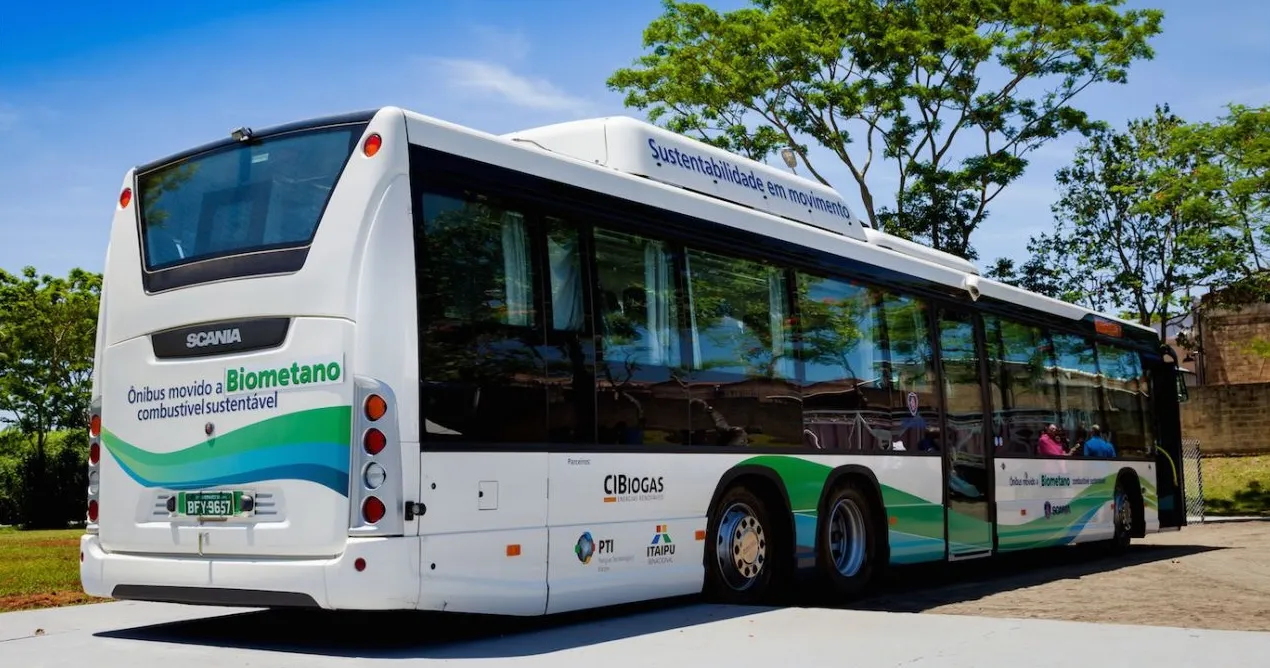A Prefeitura de São Paulo está avaliando a inclusão de ônibus movidos a GNV e biometano na renovação da frota municipal,